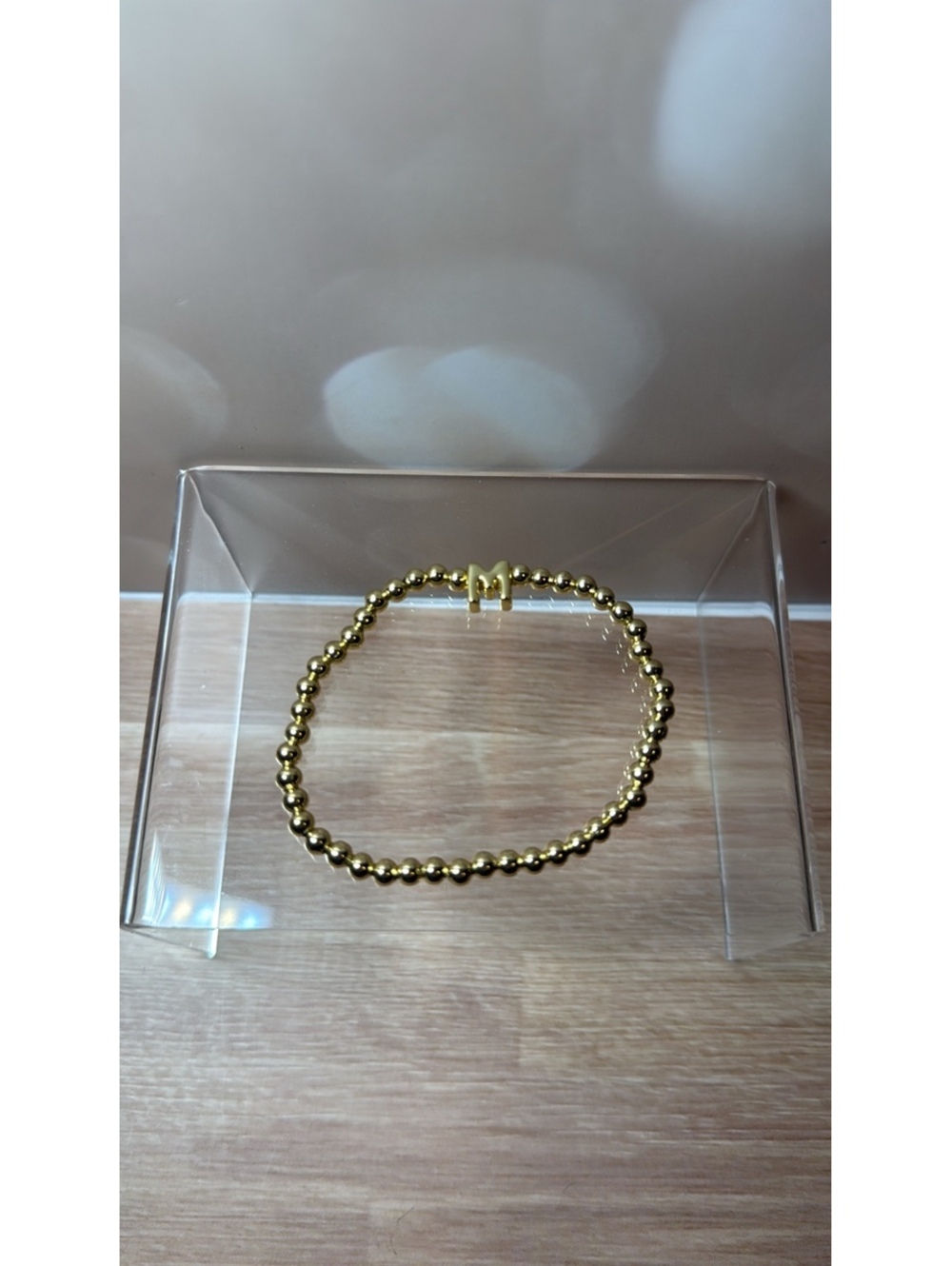 Gold M Bracelet | one size